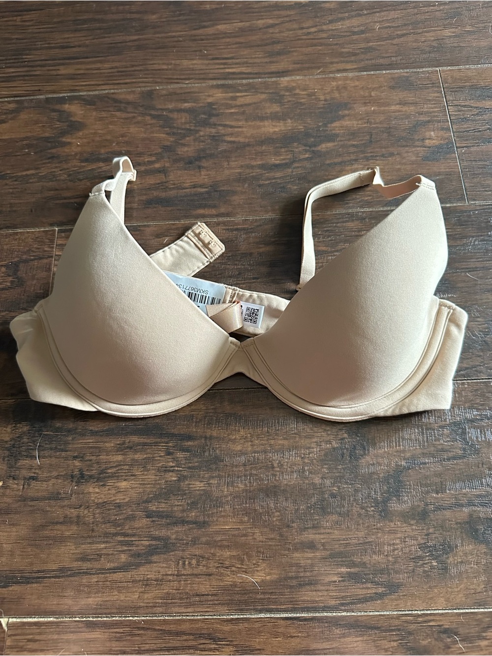 SKIMS NWOT Everyday T-Shirt Bra 36A